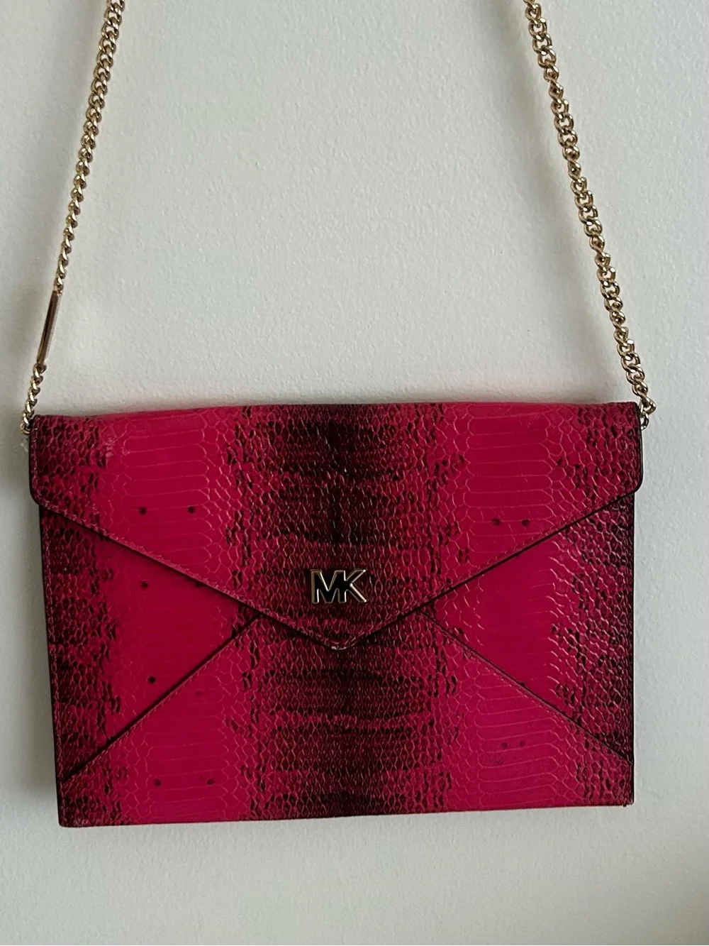 Michael Kors Pink Python Embossed Leather Envelope Crossbody Clutch Chain Bag